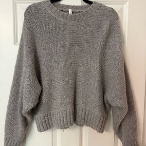 Aritzia Heather Gray Crew Neck Sweater